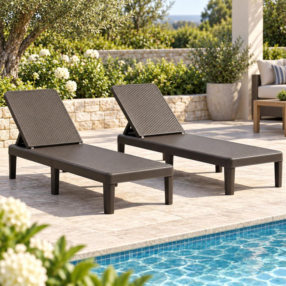 Airfind Outdoor Chaise Lounger Chair with Waterproof Rattan Textured PP Surface and 330 lbs Capacity, 330 lbs Capacity, PP Frame, Brown