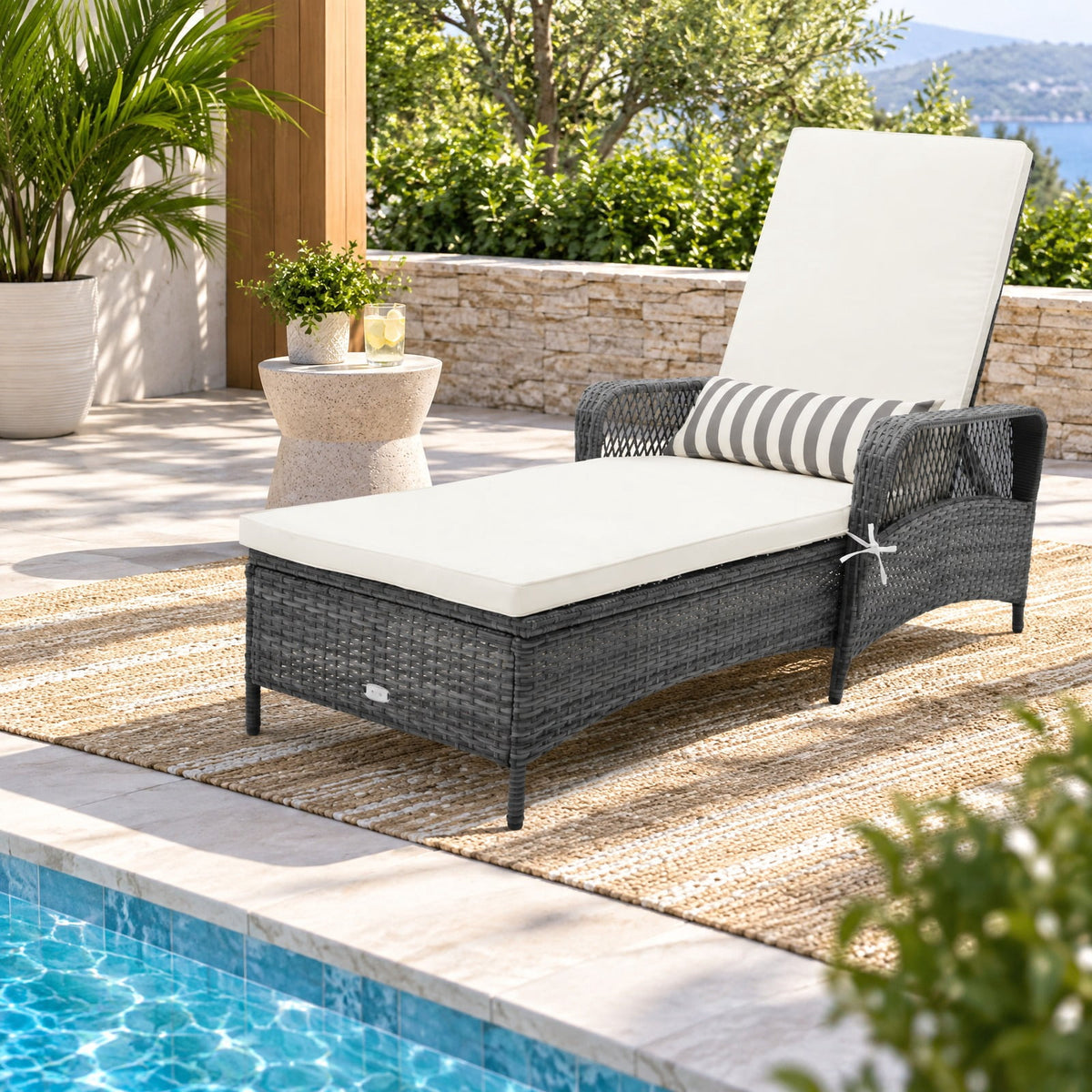 Airfind Outdoor Chaise Lounge Chair Recliner with 6, 400 lbs Capacity, Metal PE Rattan Polyester Fabric Spray-bonded Non-woven Fabric Sponge Frame