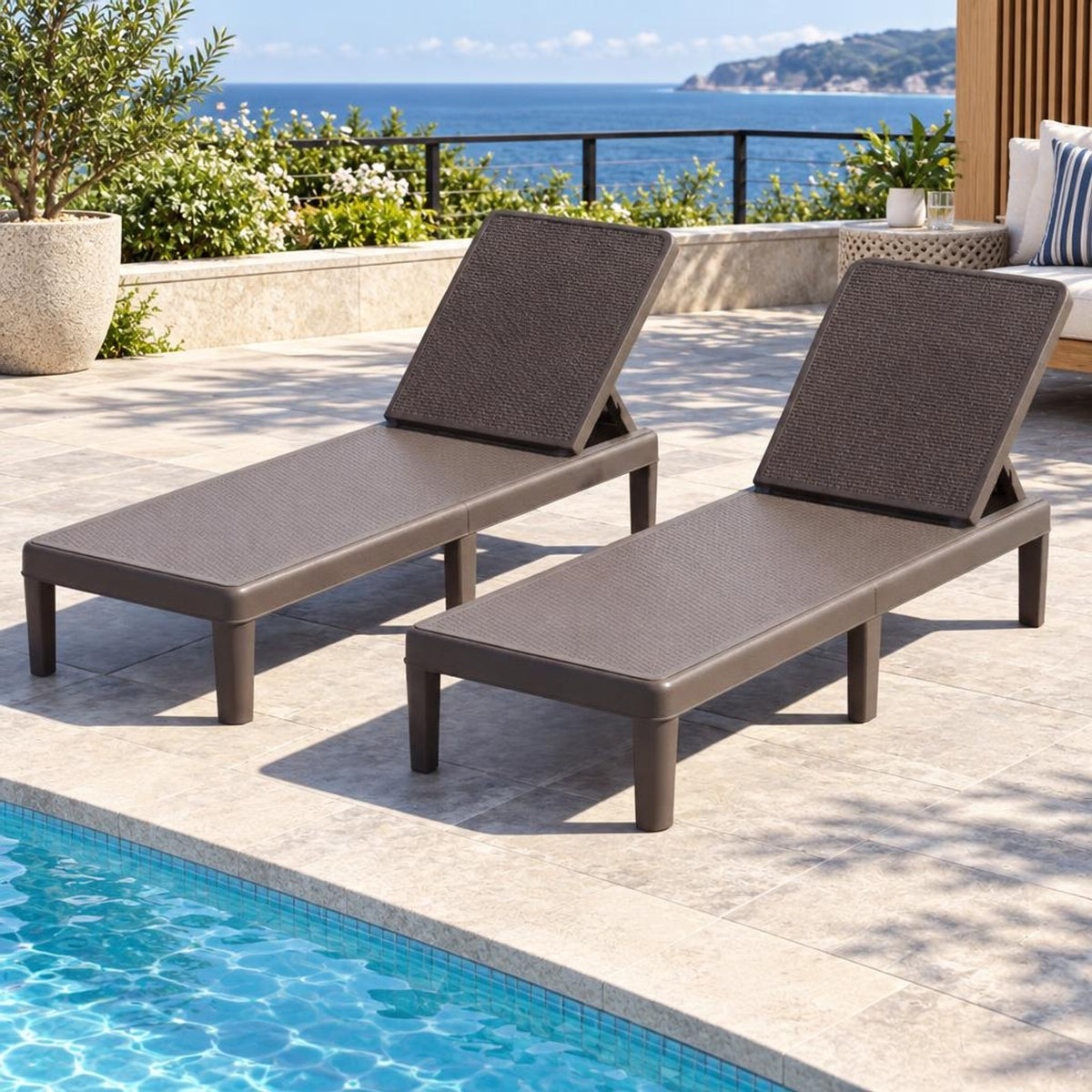 Airfind Outdoor Chaise Lounger Chair with Waterproof Rattan Textured PP Surface and 330 lbs Capacity, 330 lbs Capacity, PP Frame, Brown