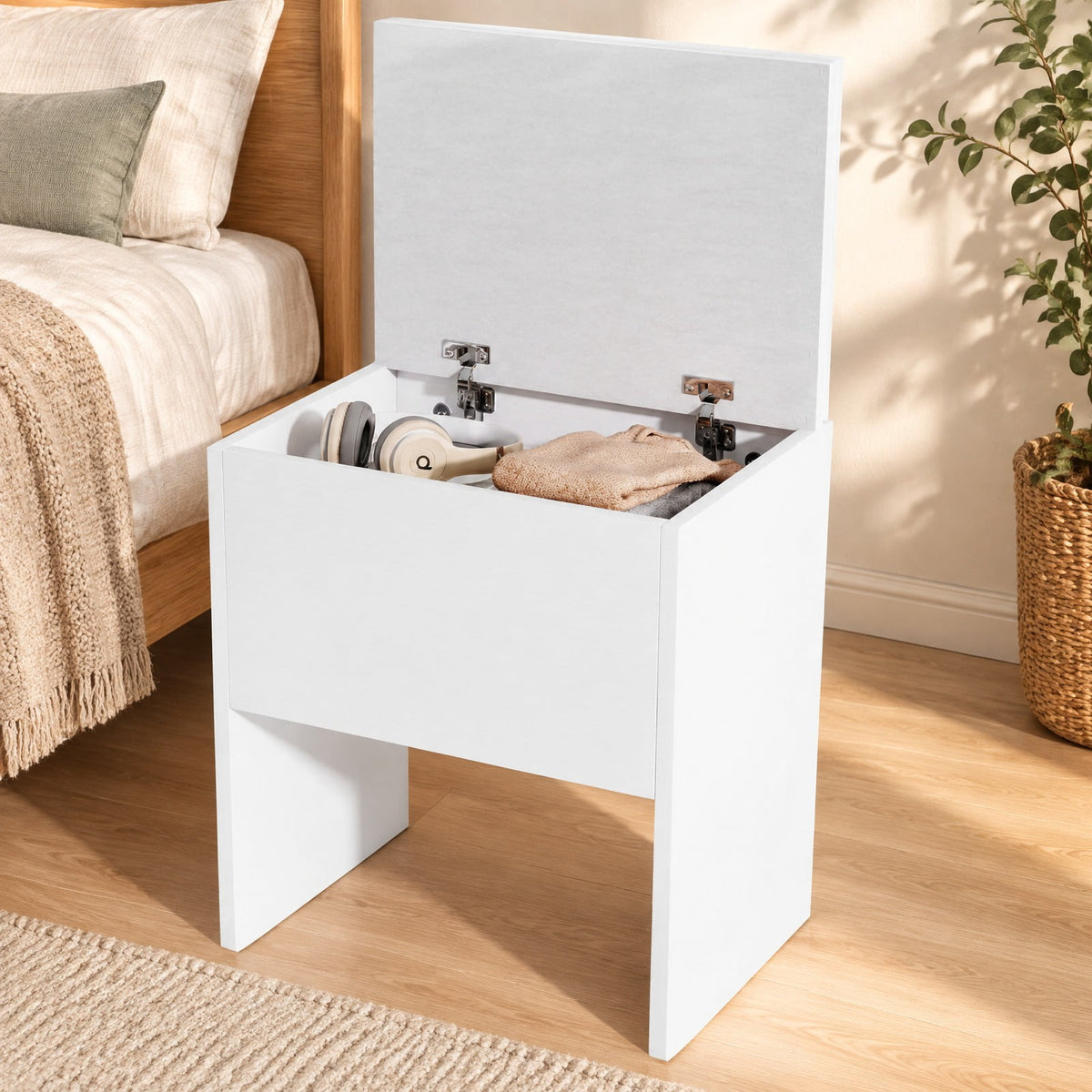 Airfind Vanity Stool Flip Top Storage Stool with Soft Padded Seat, 220 lbs Capacity, Oxford Fabric Frame, White