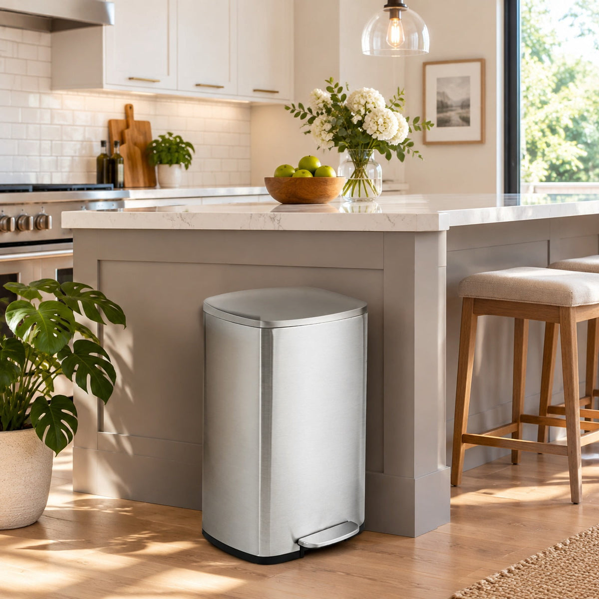 Airfind 13.2 Gallon Stainless Steel Trash Garbage Can with Bucket, PP steel stainless Frame, 17in x 12in x 26in (L x W x H) The Footprint, Silver Main