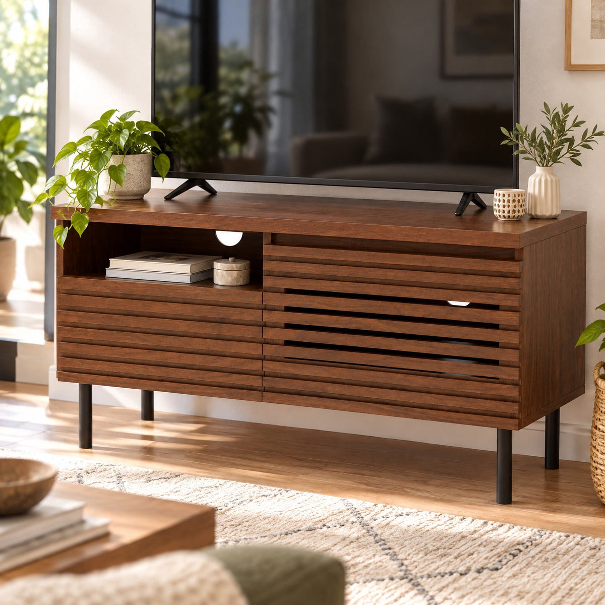Airfind Mid Century Fluted TV Stand for 40 Inch TV Modern Entertainment Center with Open Compartment, 110 lbs Capacity, Metal Engineered Wood Frame